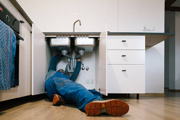 Professional Drain Cleaning technician working in Melrose Park, IL